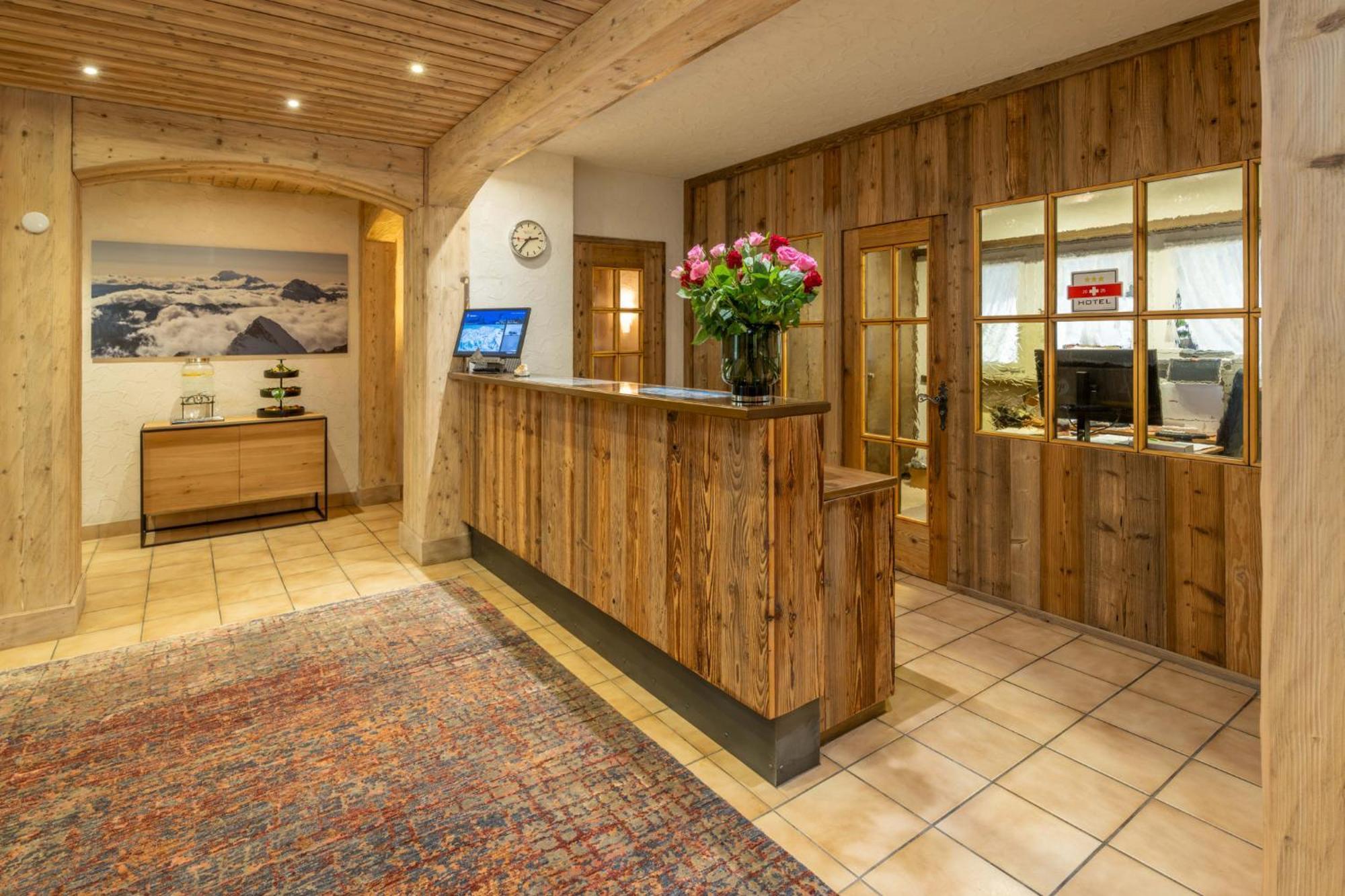 Hotel Sarazena Zermatt Exteriör bild