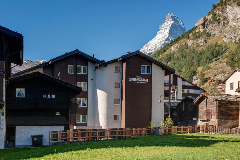 Hotel Sarazena Zermatt Exteriör bild